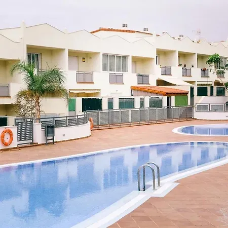 Oasis-family Townhouse